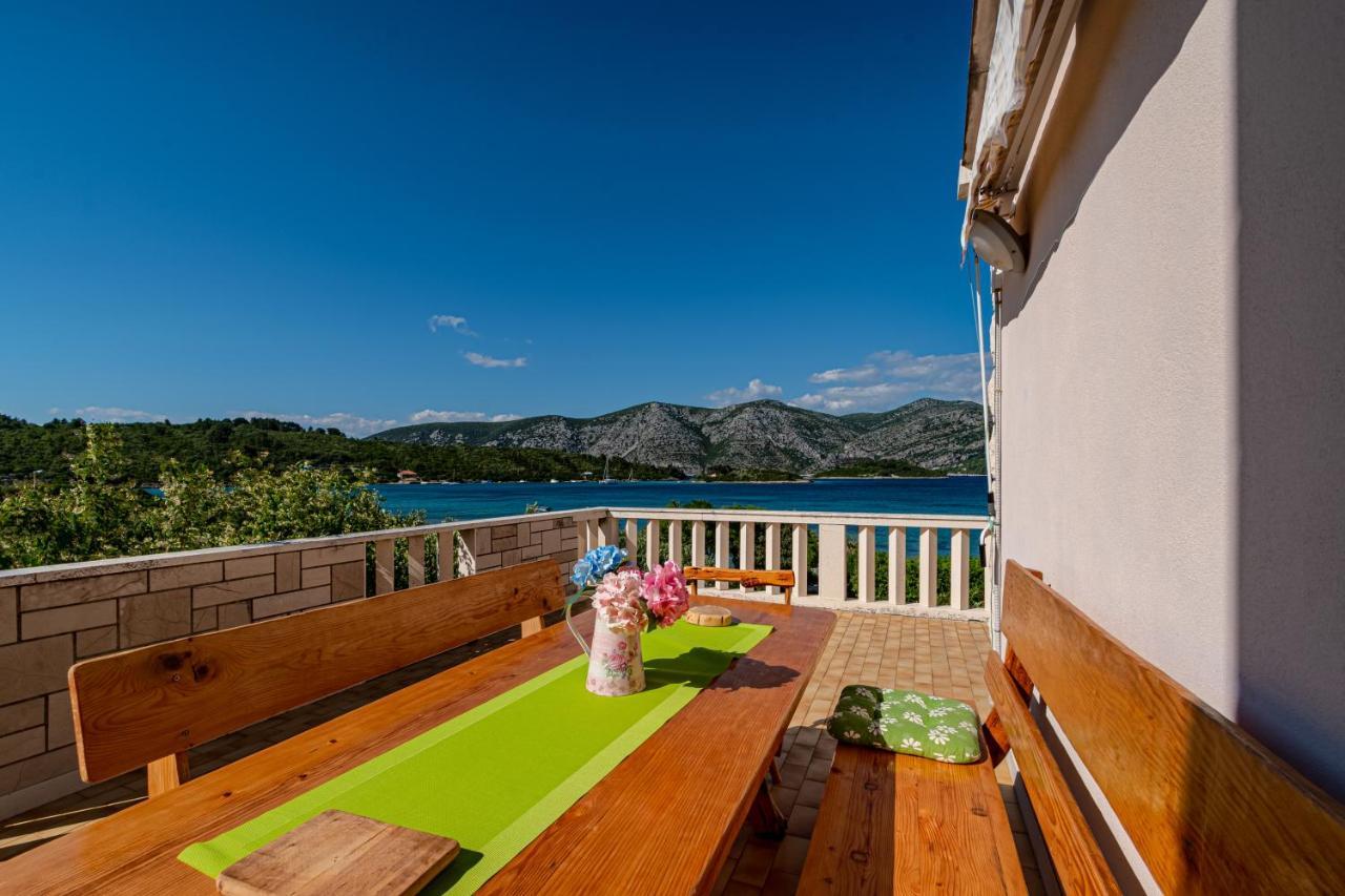Apartments Mak Račišće Exteriér fotografie