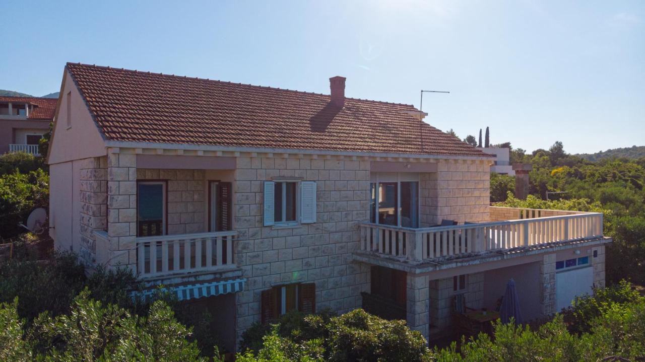 Apartments Mak Račišće Exteriér fotografie