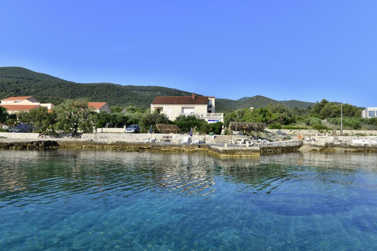 Apartments Mak Račišće Exteriér fotografie