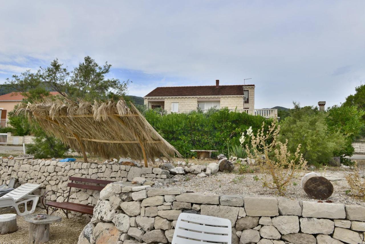 Apartments Mak Račišće Exteriér fotografie