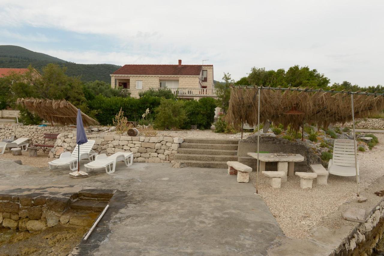 Apartments Mak Račišće Exteriér fotografie